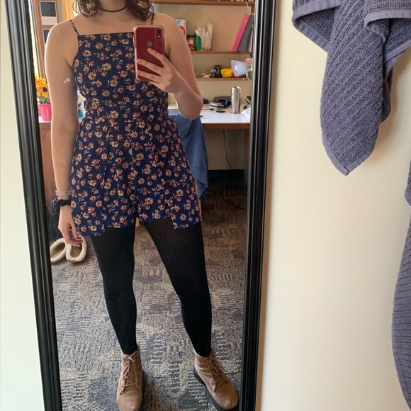 Xhilaration blue floral romper - Picture 2 of 8